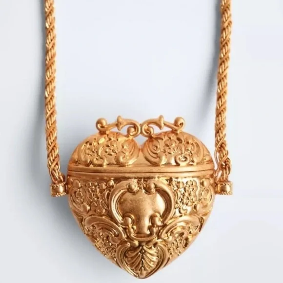 WEDDING Ultra rare Zara limited edition gold heart baroque Purse - Picture 2 of 11